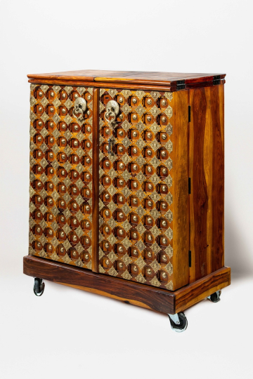 Brass Fitted Royal Bar (Large)