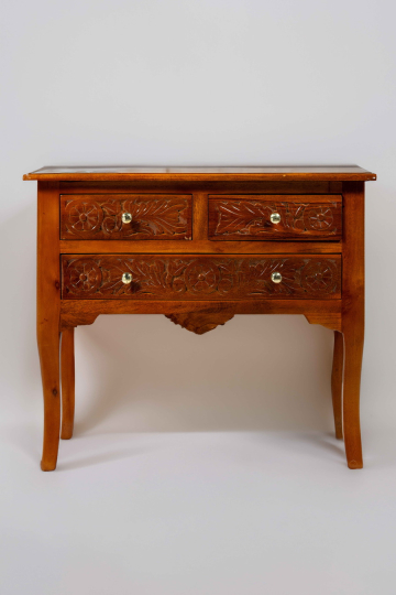 Regal 3 Drawer Console