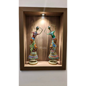 Dancing Lady
